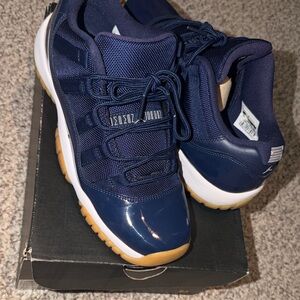 Big Kids Air Jordan Retro 11 - Size 7Y